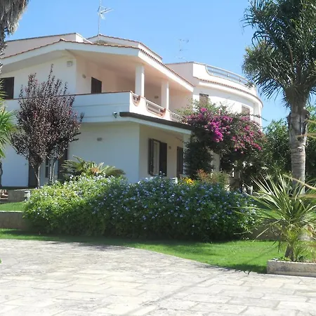 Le Schiavelle Bed and breakfast 3*